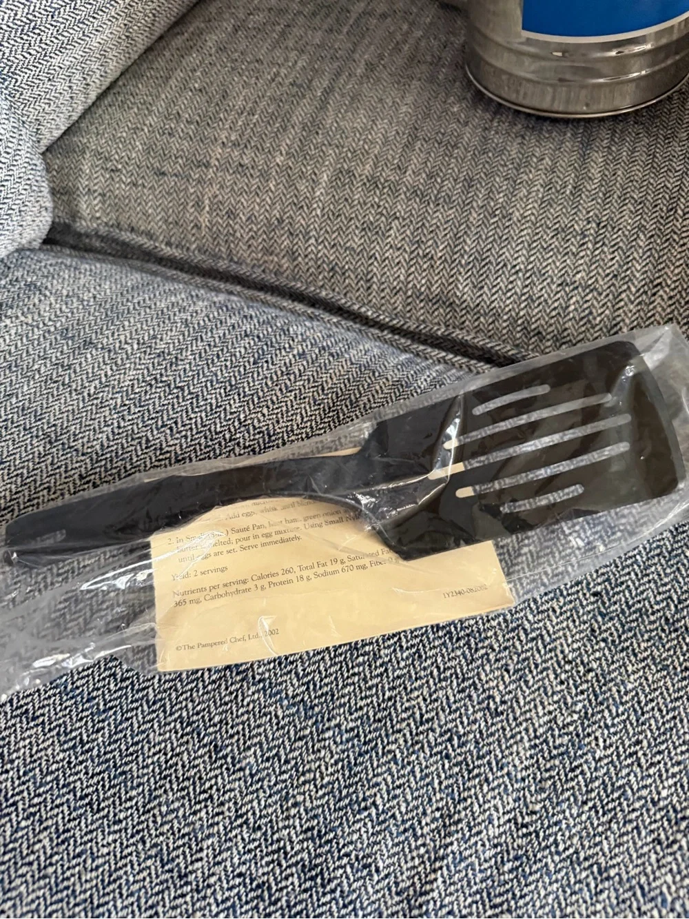 Pampered Chef Black, White and Natural Wood Kitchen Tool Set